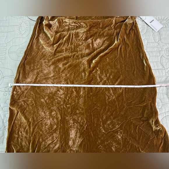 NEW Reformation Sylvania Velvet Dress Sz XL Petite Gold - Picture 6 of 6